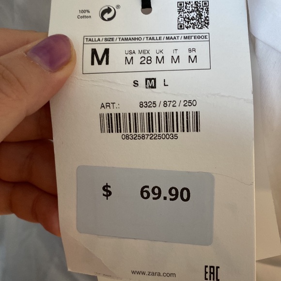 Zara white fitted blouse size medium. Missing two buttons. - Picture 8 of 13